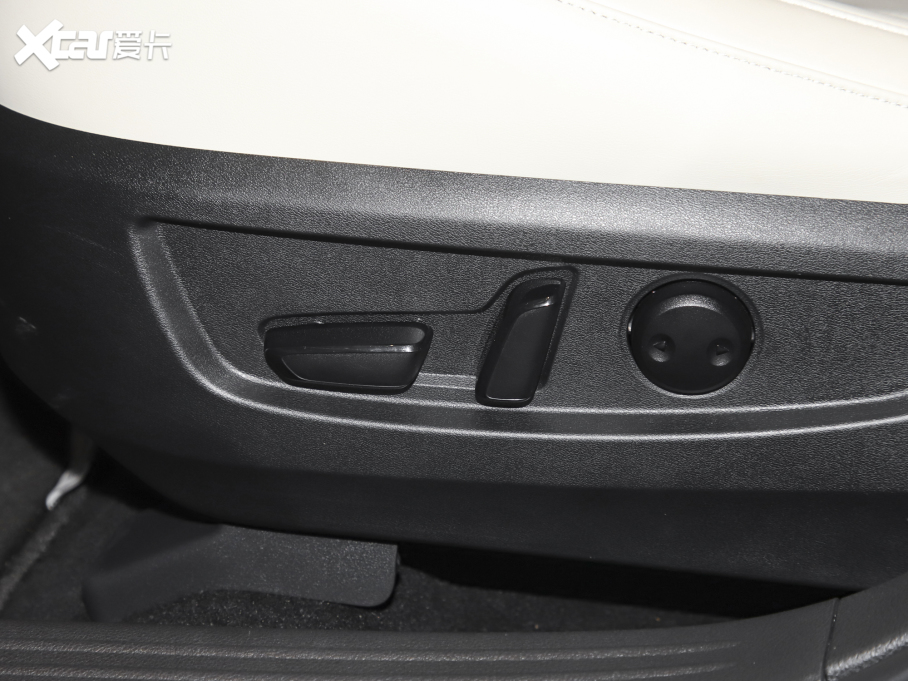 2022ӢQX50 2.0T WAVE