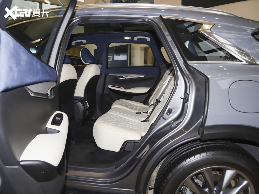 2022ӢQX50 2.0T WAVE