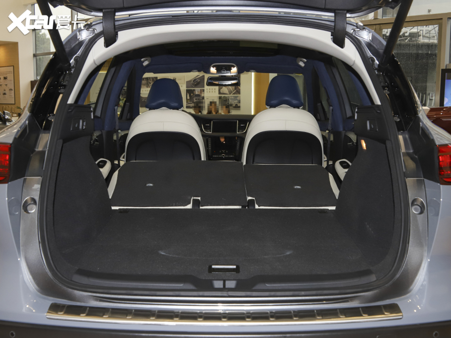 2022ӢQX50 2.0T WAVE