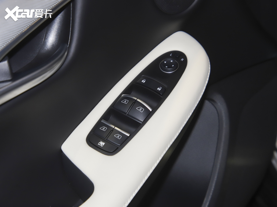 2022ӢQX50 2.0T WAVE