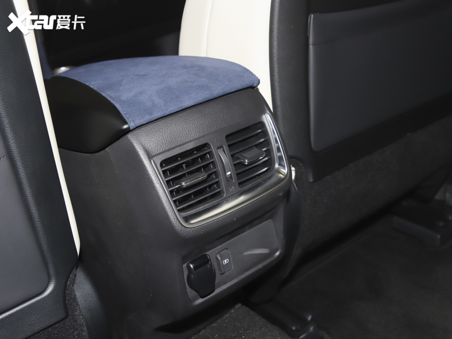 2022ӢQX50 2.0T WAVE