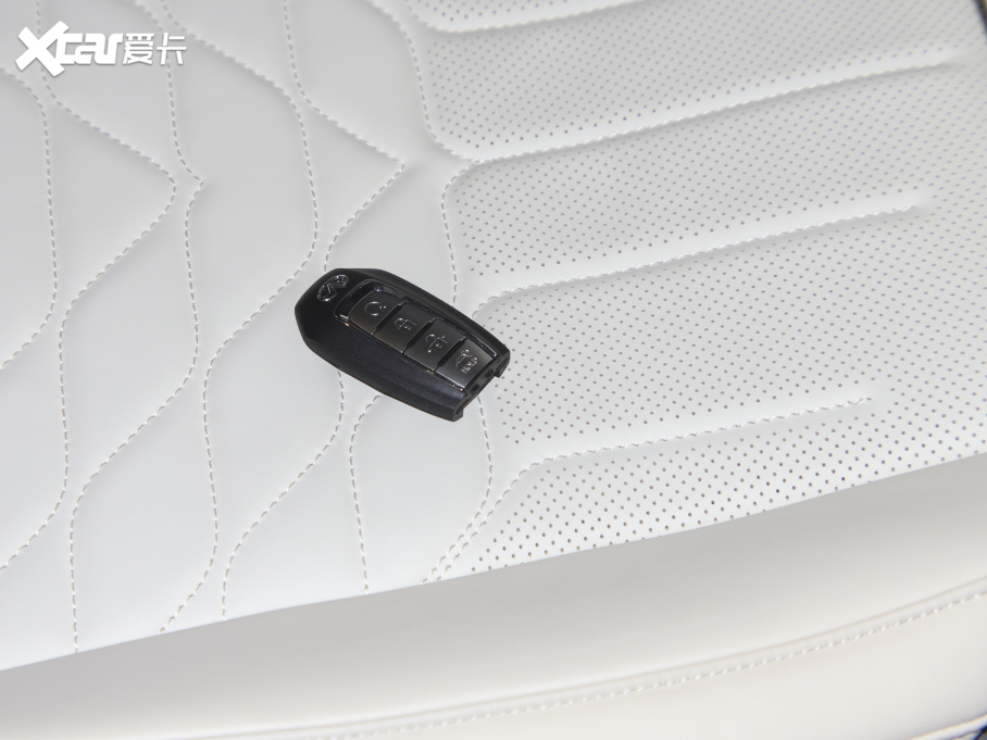 2022ӢQX50 2.0T WAVE