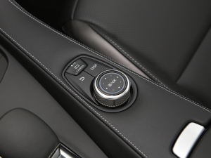 20222.0T (q)I(lng) п؅^(q)