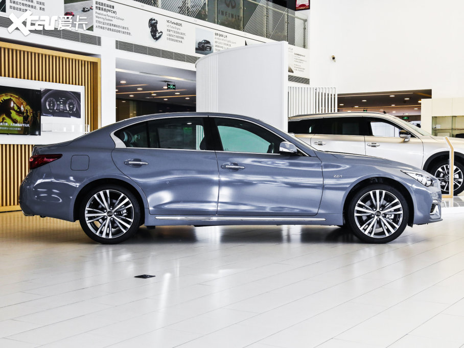 2022ӢQ50L 2.0T WAVE