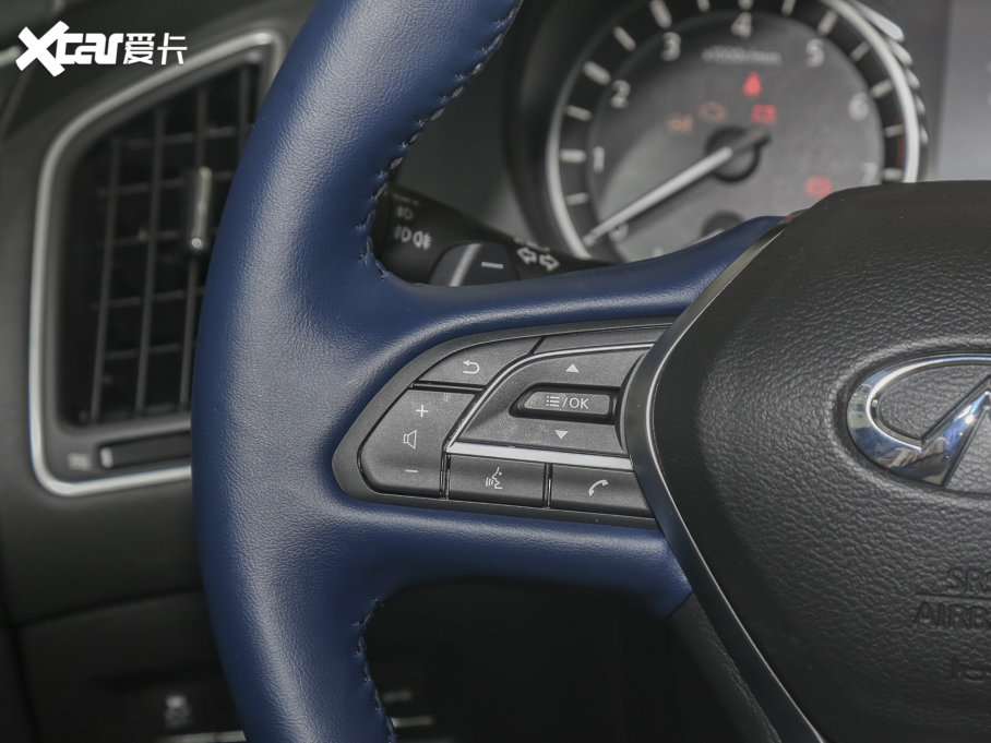 2022ӢQ50L 2.0T WAVE