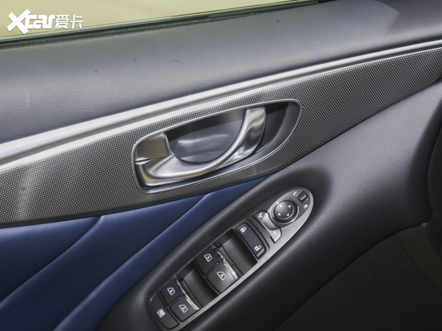 2022ӢQ50L 2.0T WAVE