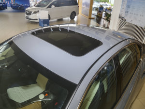 2022款2.0T WAVE版 车顶