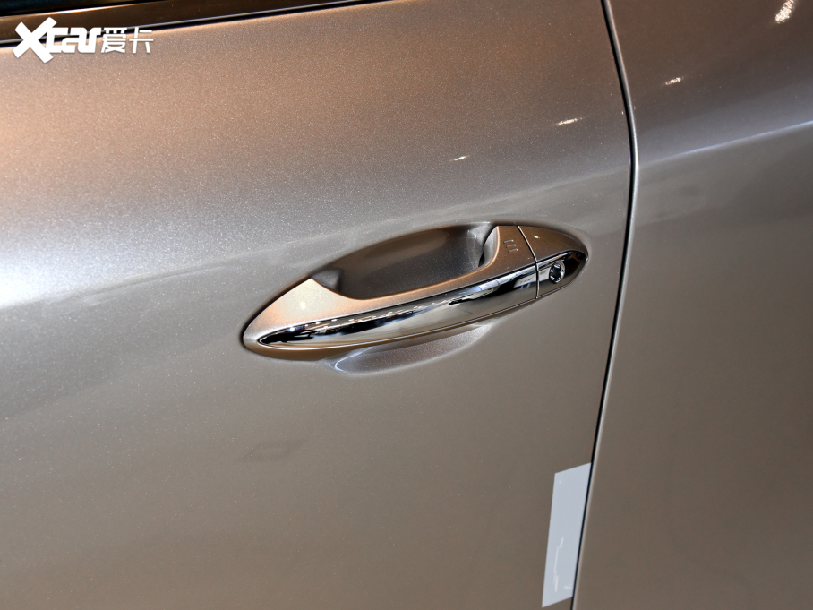 2024ӢQX60 2.0T ׿Խ