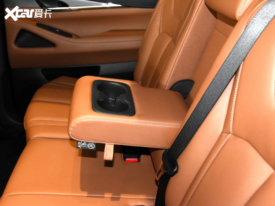 2024ӢQX60 2.0T ׿Խ