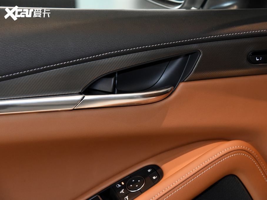 2024��Ӣ�����QX60 2.0T ���׿Խ��