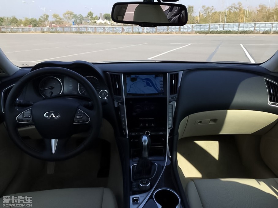 2015��Ӣ�����Q50L 2.0T ���m��