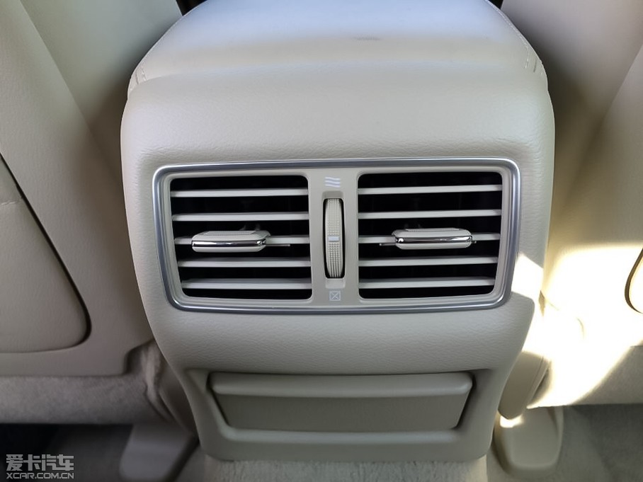 2015��Ӣ�����Q50L 2.0T ���m��