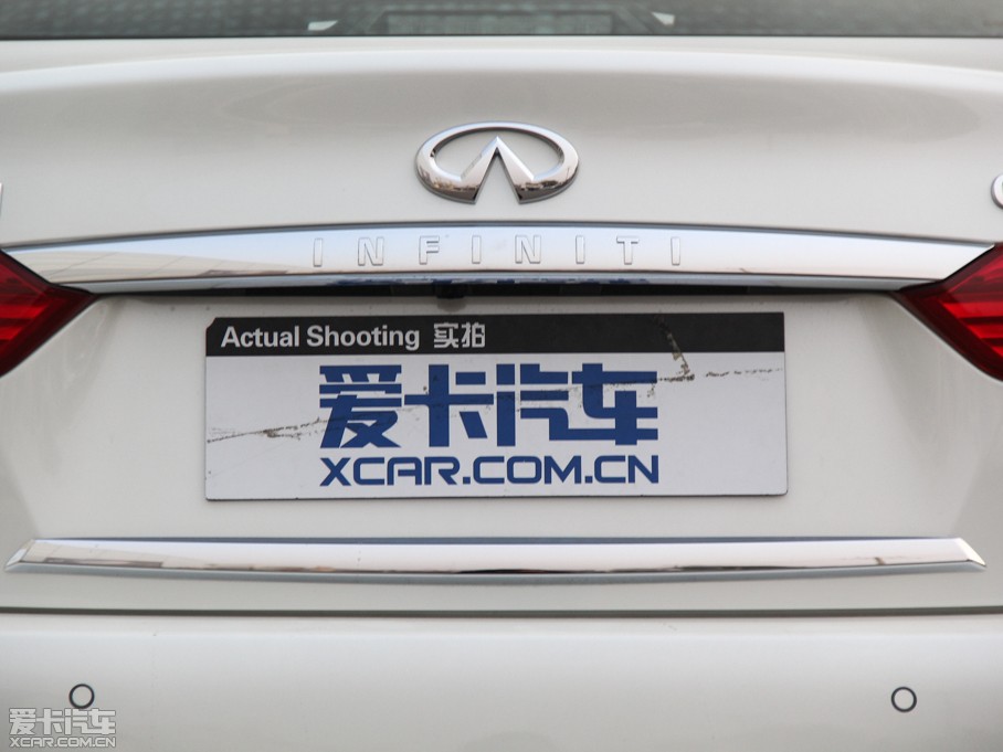 2015��Ӣ�����Q50L 2.0T ���A��