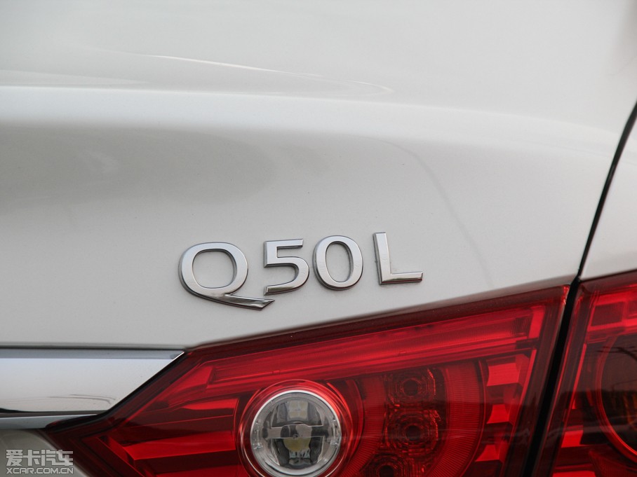 2015��Ӣ�����Q50L 2.0T ���A��