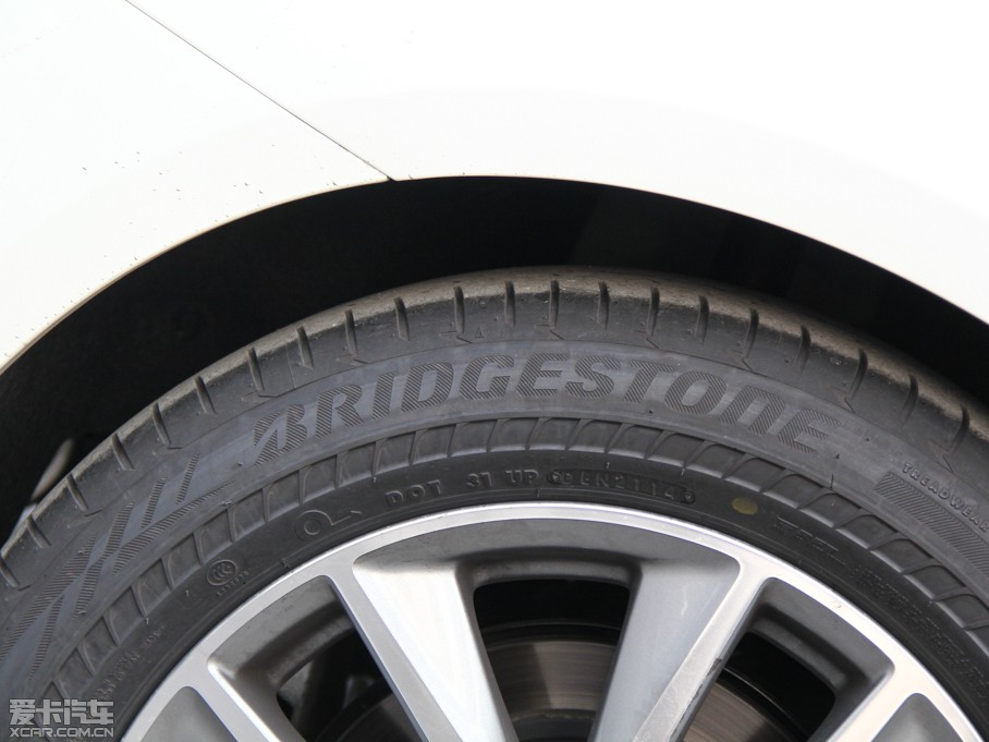 2015��Ӣ�����Q50L 2.0T ���A��