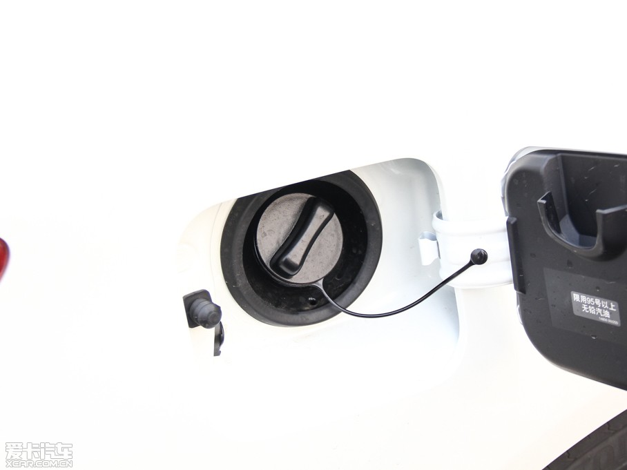 2015��Ӣ�����Q50L 2.0T ���A��