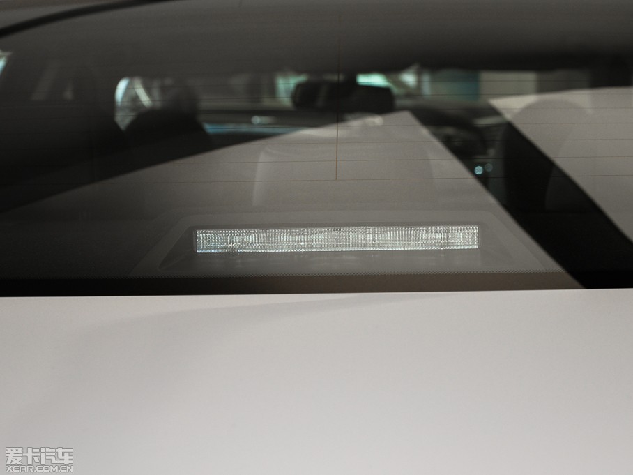 2015��Ӣ�����Q50L 2.0T �\(y��n)��(d��ng)��