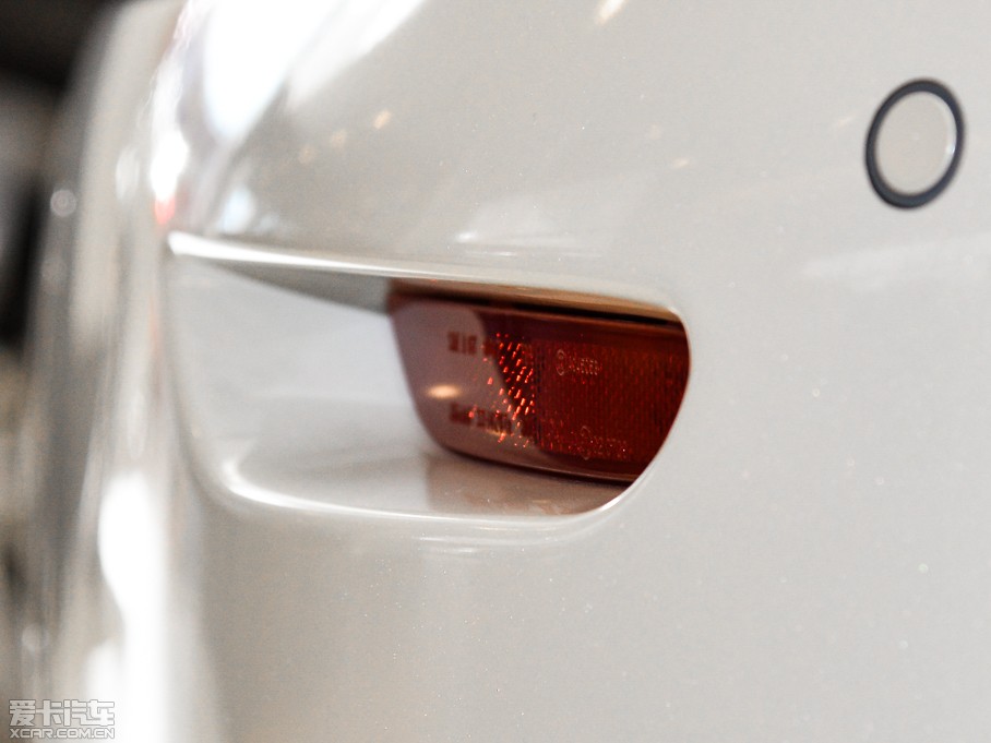 2015��Ӣ�����Q50L 2.0T �\(y��n)�Ӱ�