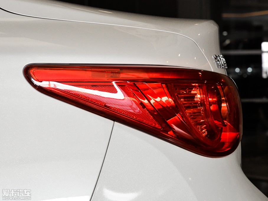 2015ӢQ50L 2.0T \(yn)(dng)