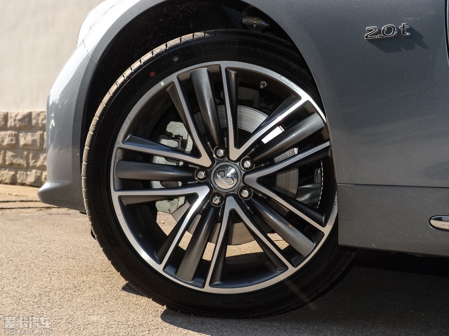 2015ӢQ50L 2.0T A\(yn)(dng)