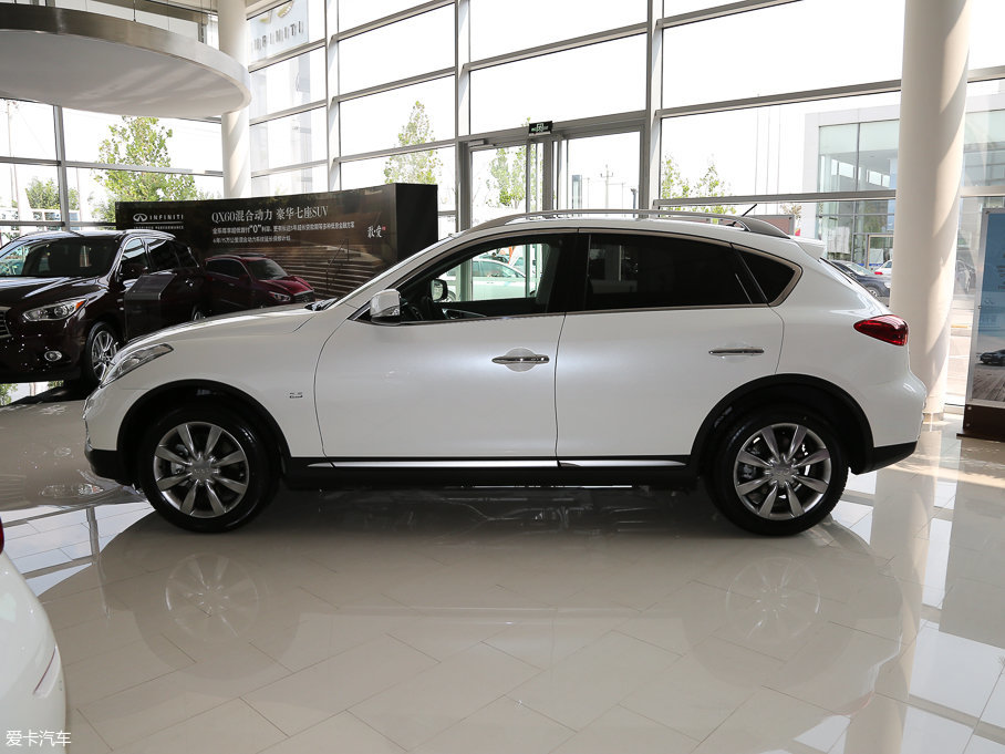2015ӢQX50 2.5L m