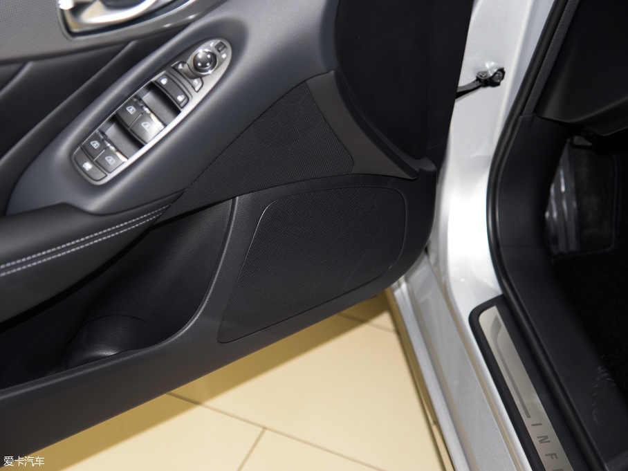 2016��Ӣ�����Q50L 2.0T �Mȡ��