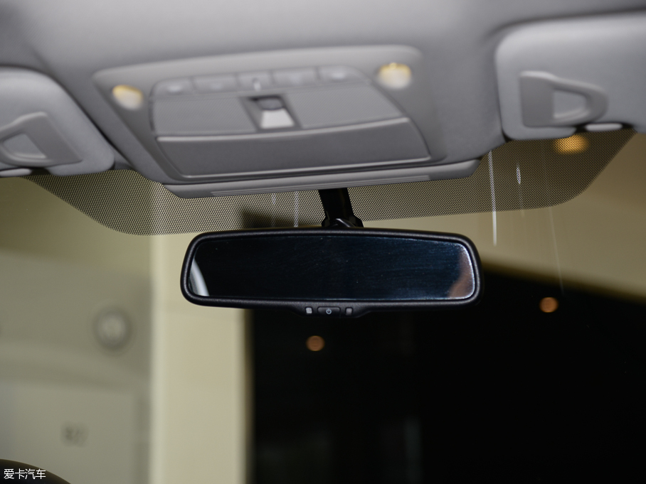 2016��Ӣ�����Q50L 2.0T �Mȡ��