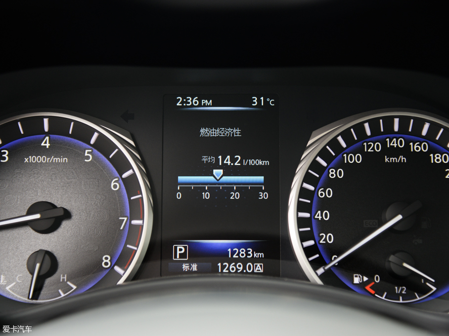 2016��Ӣ�����Q50L 2.0T ���A��