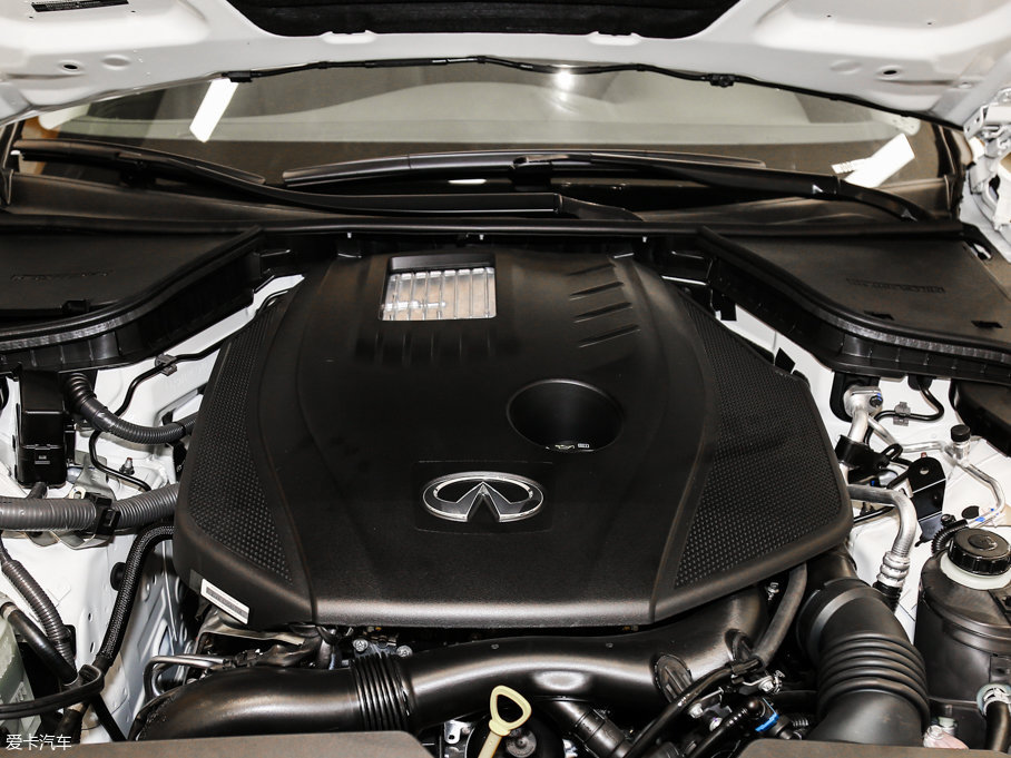 2016ӢQ50L 2.0T 