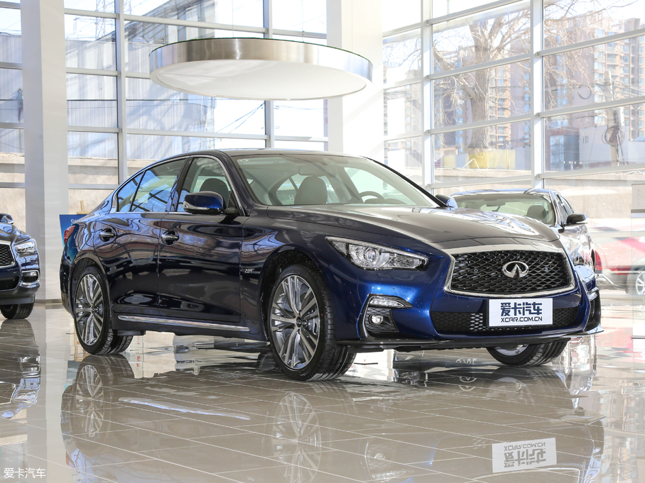 2018ӢQ50L 2.0T ݼӢ\Ӱ V