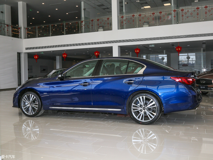 2018��Ӣ�����Q50L 2.0T ݼӢ�\�Ӱ� ��V