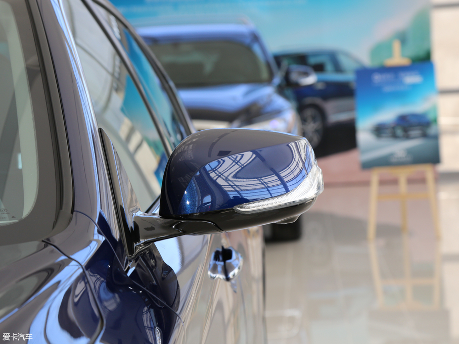 2018��Ӣ�����Q50L 2.0T ݼӢ�\�Ӱ� ��V