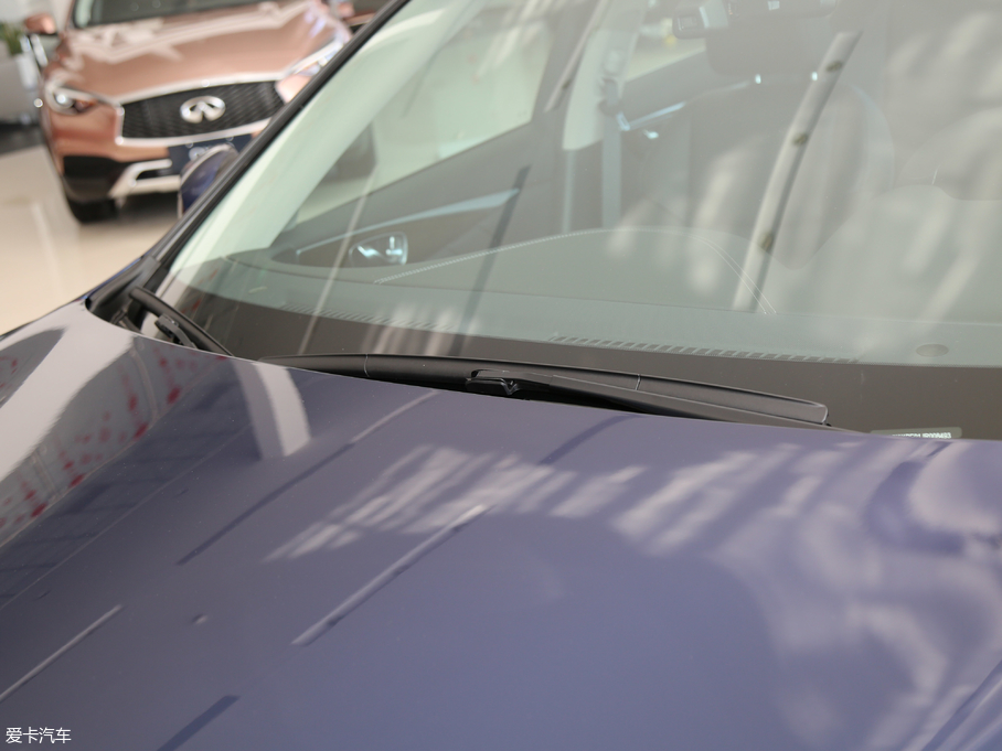 2018��Ӣ�����Q50L 2.0T ݼӢ�\�Ӱ� ��V