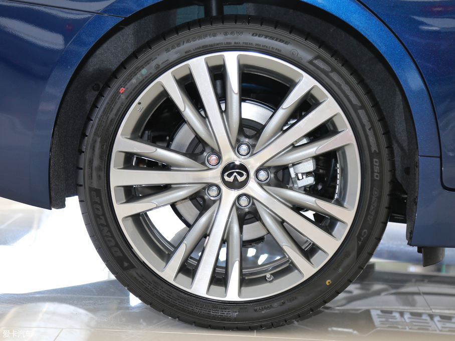 2018��Ӣ�����Q50L 2.0T ݼӢ�\�Ӱ� ��V