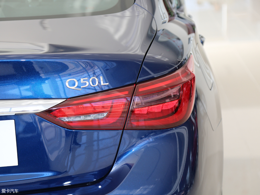 2018��Ӣ�����Q50L 2.0T ݼӢ�\(y��n)��(d��ng)�� ��V