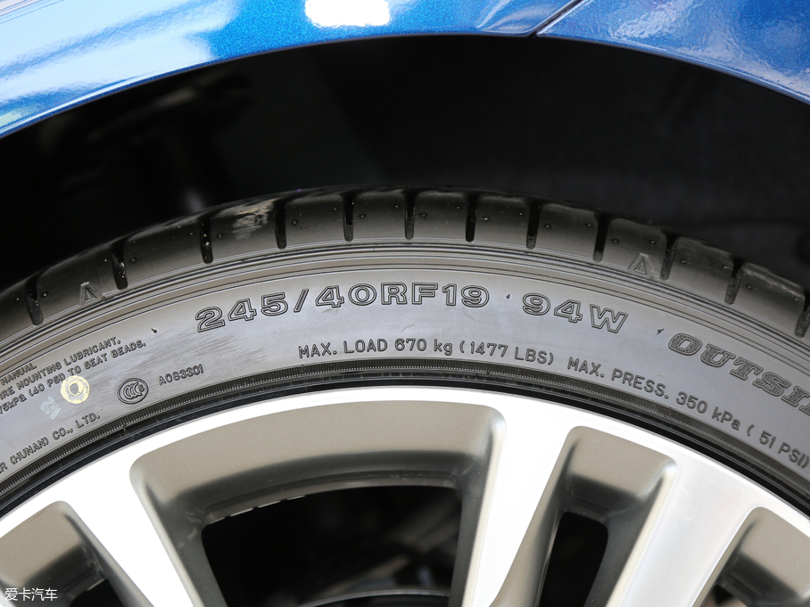 2018��Ӣ�����Q50L 2.0T ݼӢ�\�Ӱ� ��V