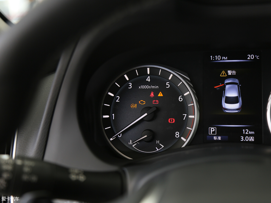 2018ӢQ50L 2.0T ݼӢ\Ӱ V