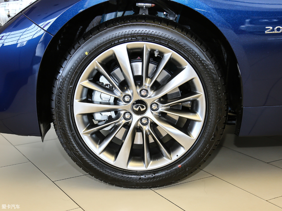 2018ӢQ50L 2.0T M(jn) V