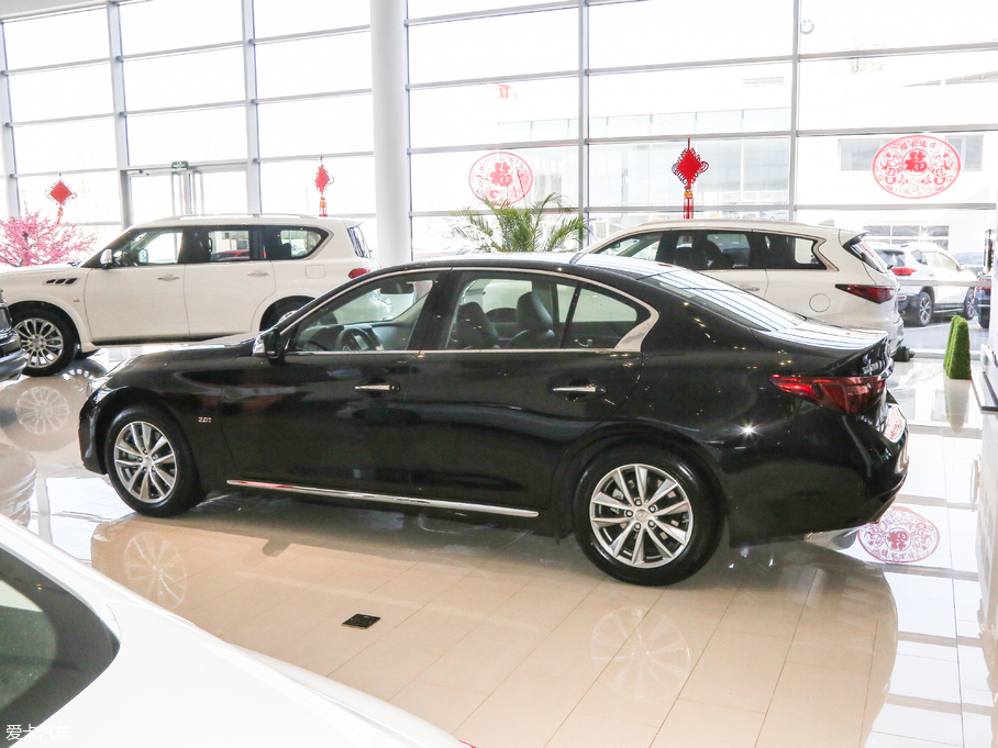 2018ӢQ50L 2.0T m (gu)V