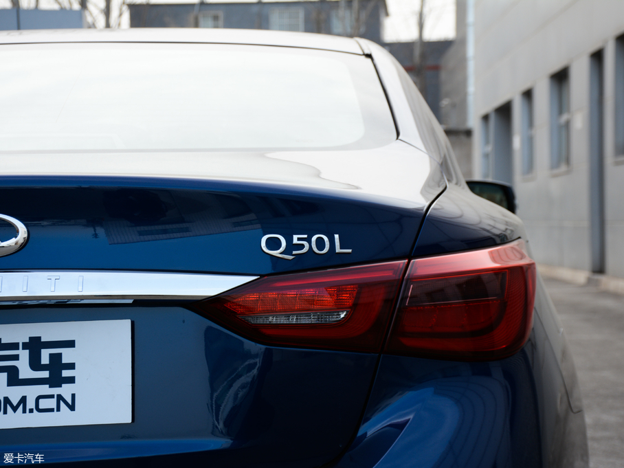 2018ӢQ50L 2.0T A\Ӱ V