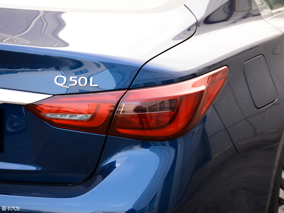 2018ӢQ50L 2.0T A\Ӱ V