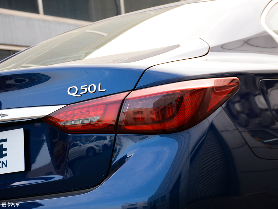 2018ӢQ50L 2.0T A\Ӱ V