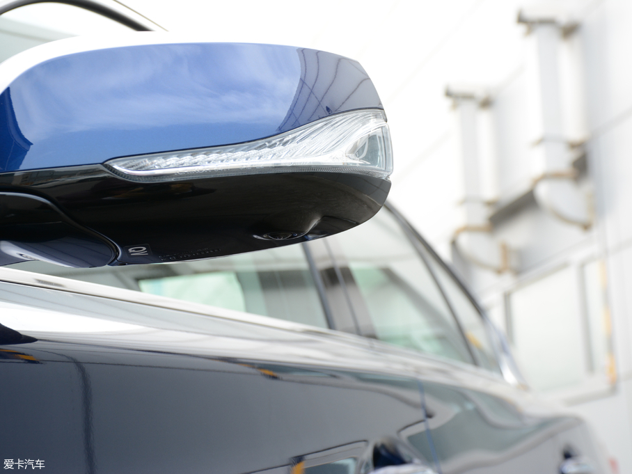 2018��Ӣ�����Q50L 2.0T ���A�\�Ӱ� ��V