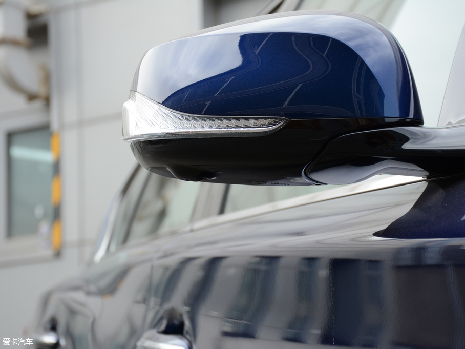 2018ӢQ50L 2.0T A\Ӱ V