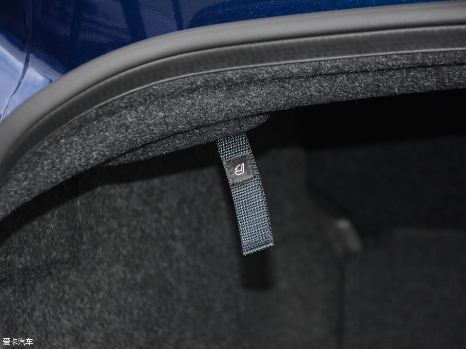 2018ӢQ50L 2.0T A\Ӱ V