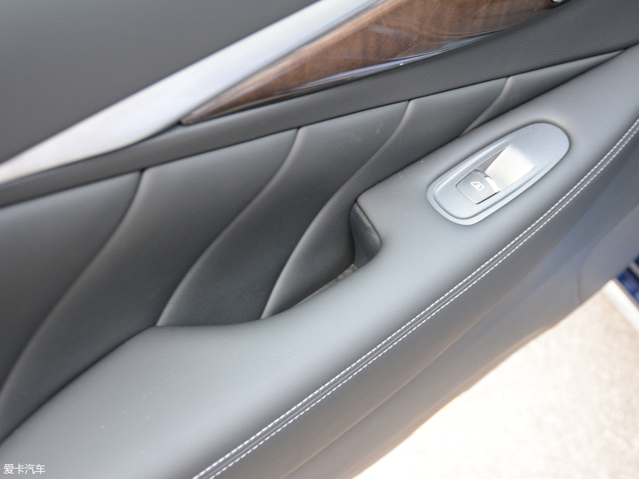 2018ӢQ50L 2.0T A\(yn)(dng) V