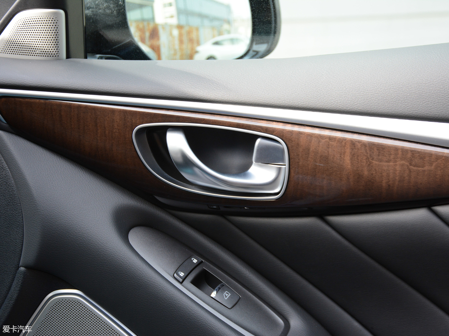 2018ӢQ50L 2.0T A\Ӱ V