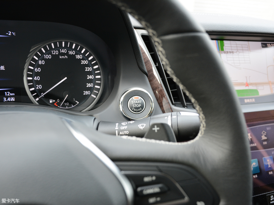 2018ӢQ50L 2.0T A\Ӱ V