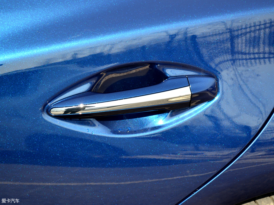 2018ӢQ50L 2.0T  (gu)V