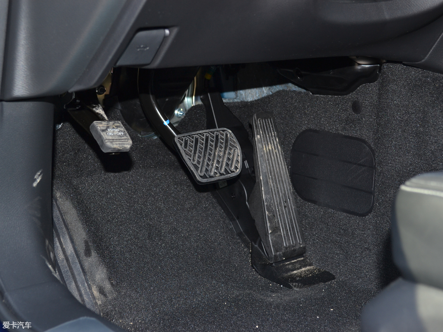 2018ӢQ50L 2.0T  (gu)V